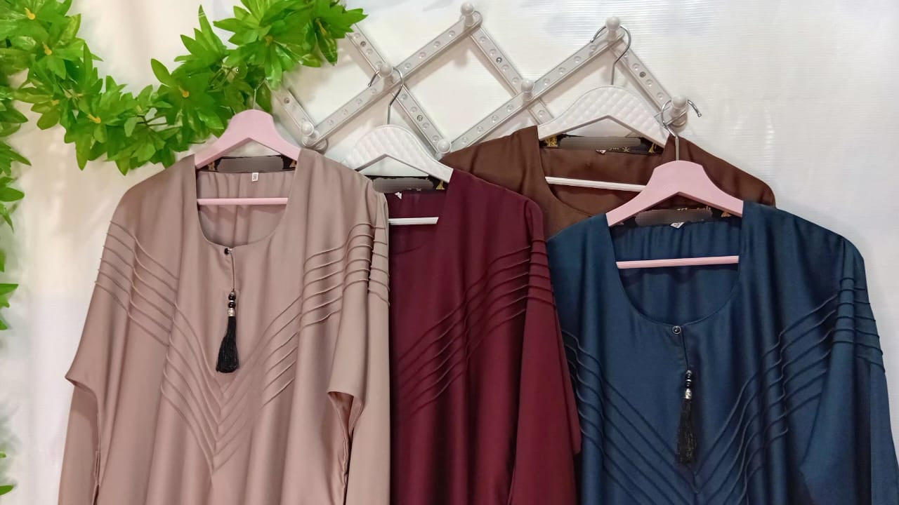 Elegant V-plated Design